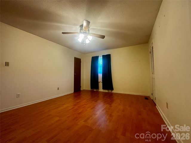 263 Spring Shore Road, Statesville, NC 28677