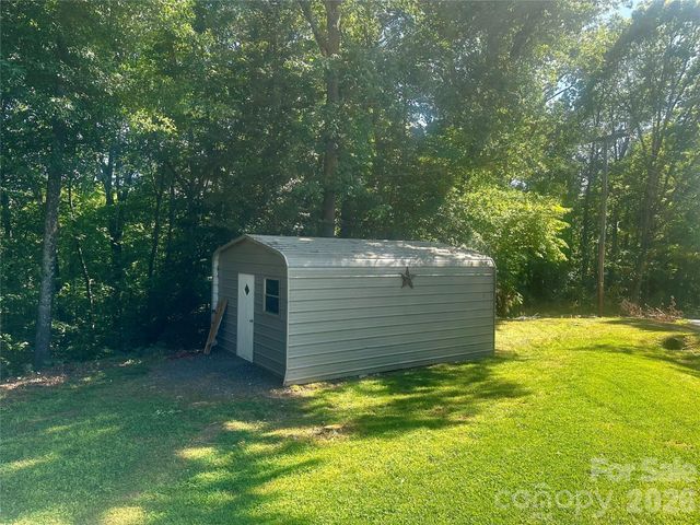 263 Spring Shore Road, Statesville, NC 28677