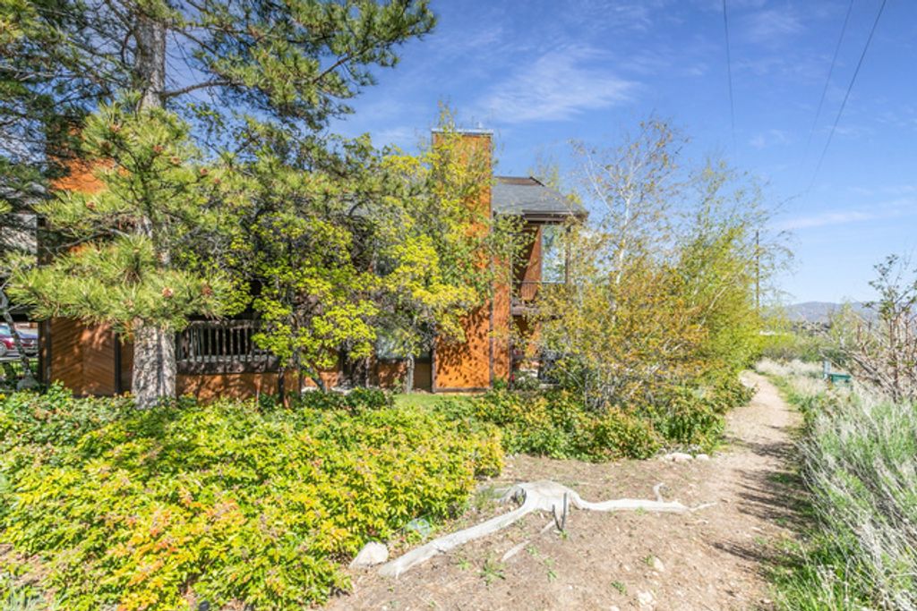 Image 23 of property listing at 2025 CANYONS RESORT DR #Q8, Park City, UT 84098