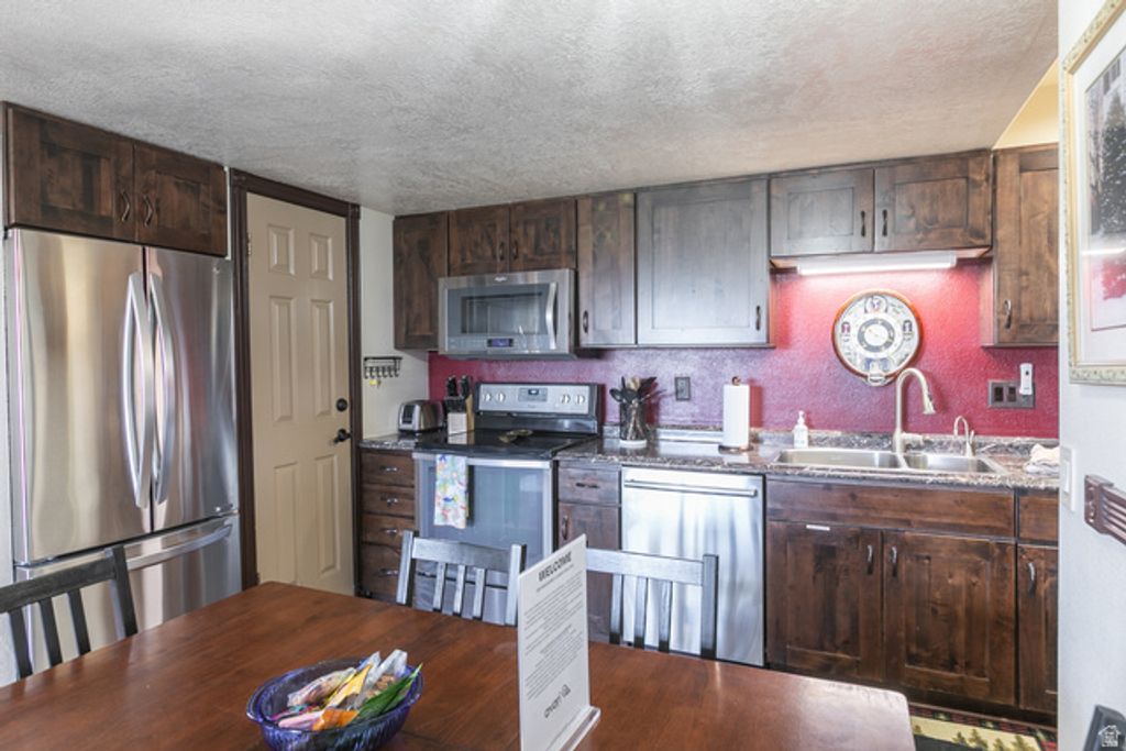 Image 5 of property listing at 2025 CANYONS RESORT DR #Q8, Park City, UT 84098