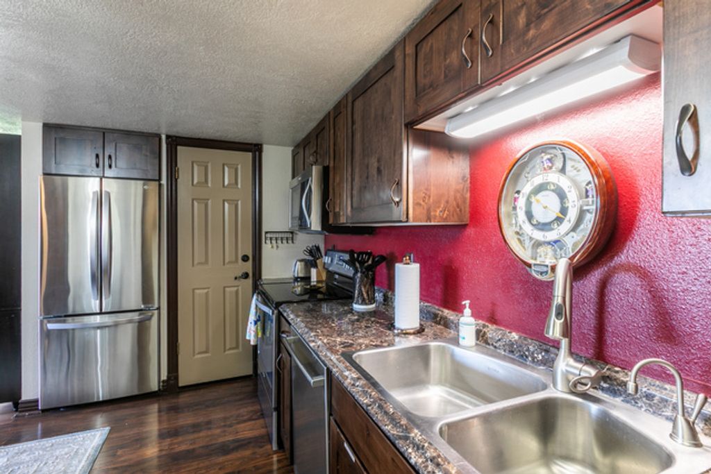 Image 7 of property listing at 2025 CANYONS RESORT DR #Q8, Park City, UT 84098
