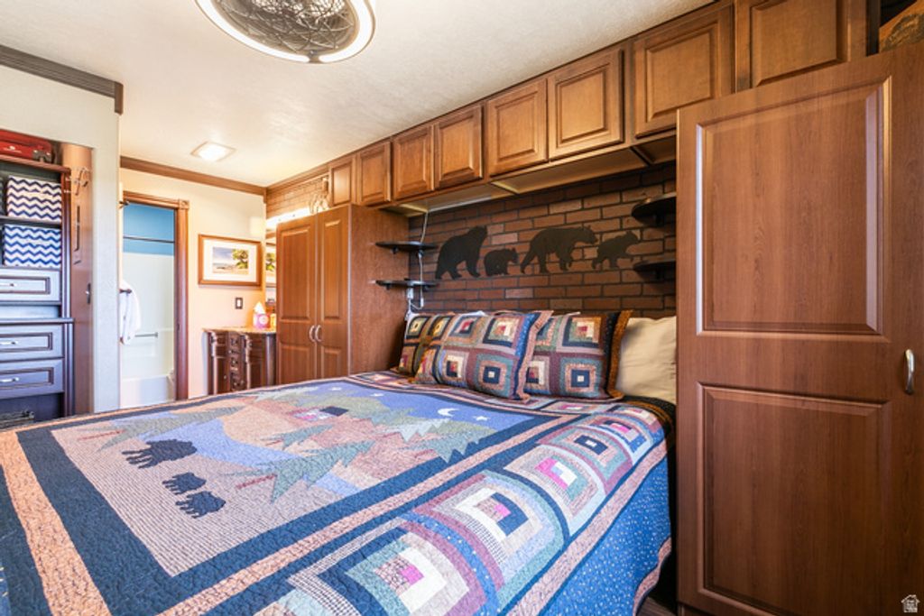 Image 10 of property listing at 2025 CANYONS RESORT DR #Q8, Park City, UT 84098