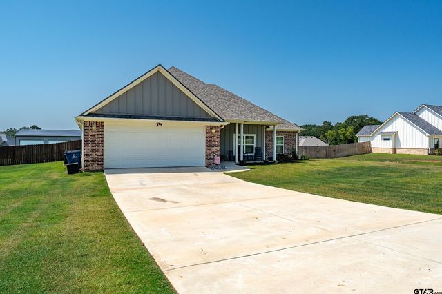 639 Peavine Dr., Kilgore, TX 75662