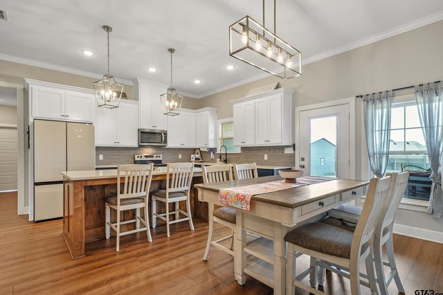 639 Peavine Dr., Kilgore, TX 75662