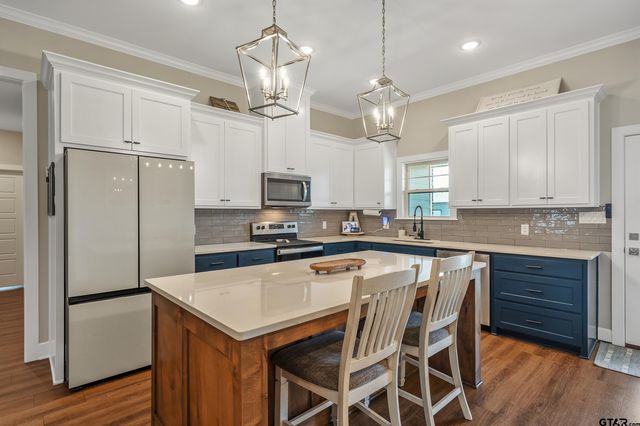 639 Peavine Dr., Kilgore, TX 75662
