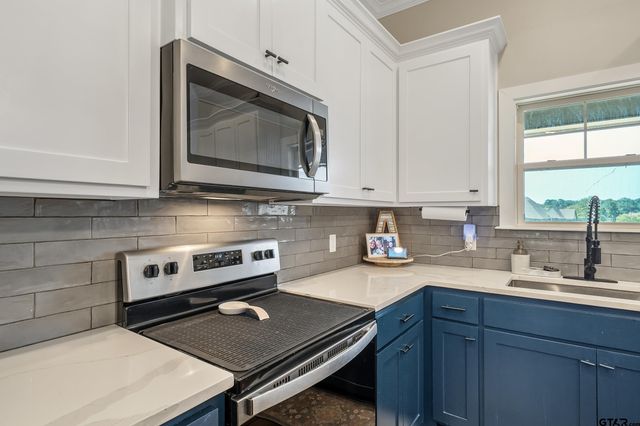639 Peavine Dr., Kilgore, TX 75662