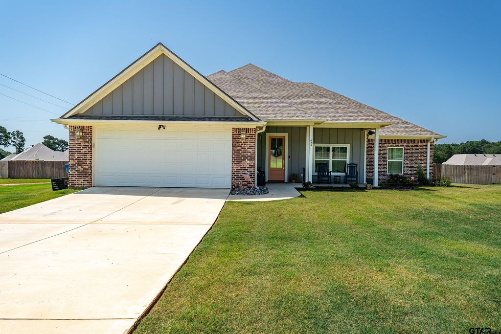 639 Peavine Dr., Kilgore, TX 75662