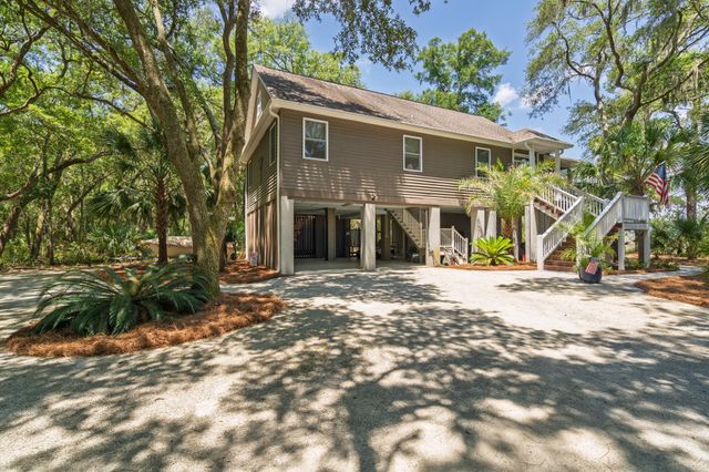 8840 Marsh Aire Lane, Edisto Island, SC 29438