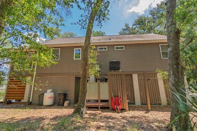 8840 Marsh Aire Lane, Edisto Island, SC 29438
