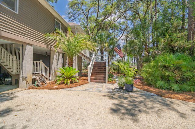 8840 Marsh Aire Lane, Edisto Island, SC 29438