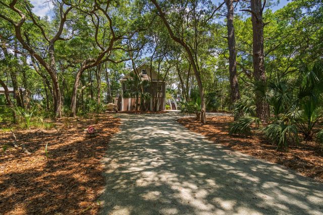 8840 Marsh Aire Lane, Edisto Island, SC 29438