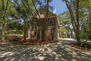 8840 Marsh Aire Lane, Edisto Island, SC 29438