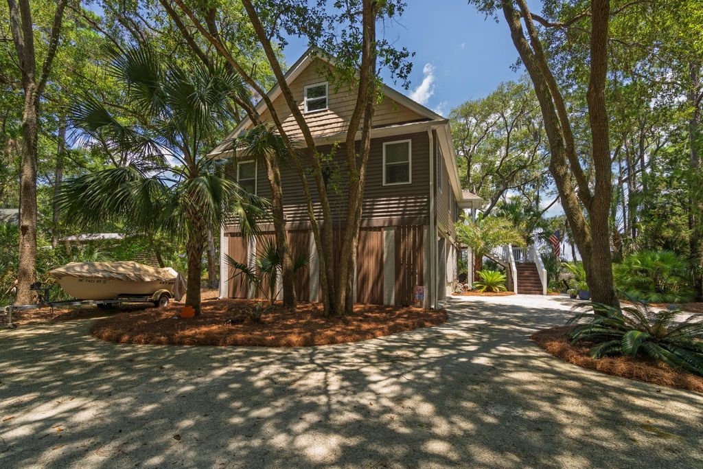 8840 Marsh Aire Lane, Edisto Island, SC 29438