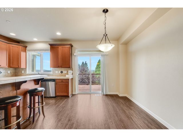 9923 Se OLD TOWN Ct, Happy Valley, OR 97086