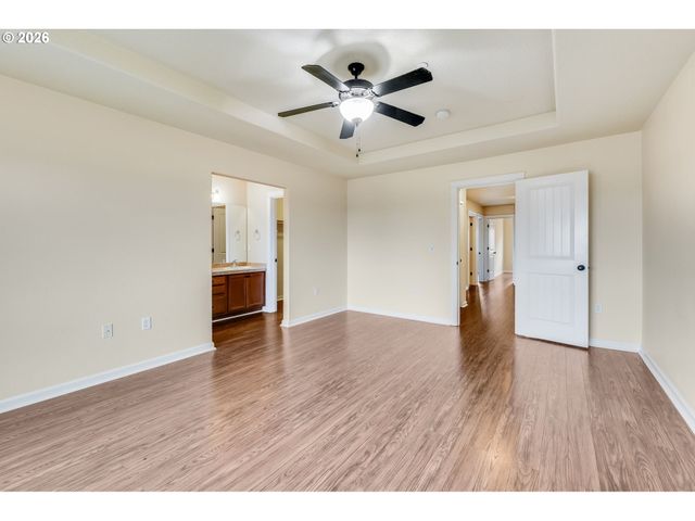 9923 Se OLD TOWN Ct, Happy Valley, OR 97086