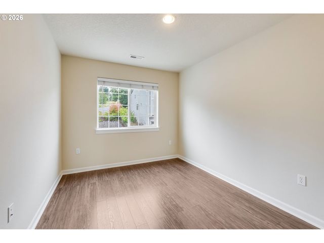 9923 Se OLD TOWN Ct, Happy Valley, OR 97086