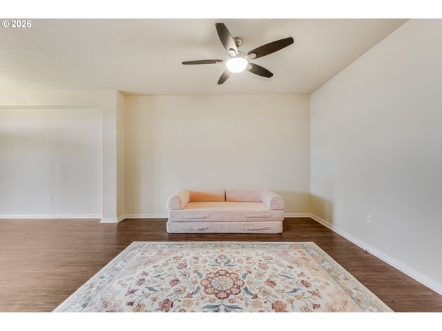 9923 Se OLD TOWN Ct, Happy Valley, OR 97086