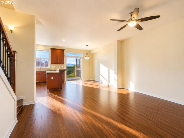 9923 Se OLD TOWN Ct, Happy Valley, OR 97086