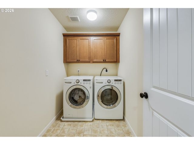 9923 Se OLD TOWN Ct, Happy Valley, OR 97086