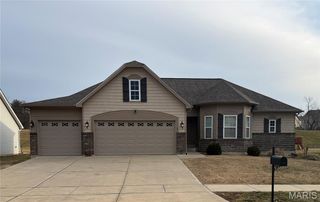 984 Westlake Village Drive, Pacific, MO 63069