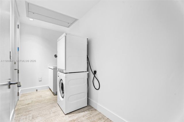 102 24th Street PH-1705, Miami Beach, FL 33139