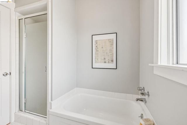 1715 Oakland Ave, Piedmont, CA 94611