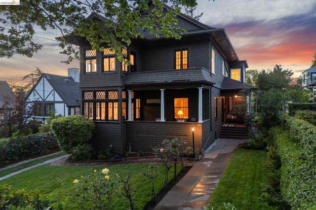 1715 Oakland Ave, Piedmont, CA 94611