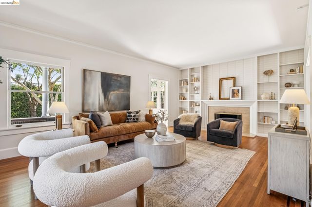 1715 Oakland Ave, Piedmont, CA 94611