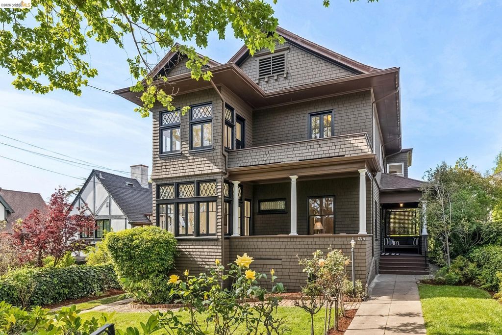 1715 Oakland Ave, Piedmont, CA 94611