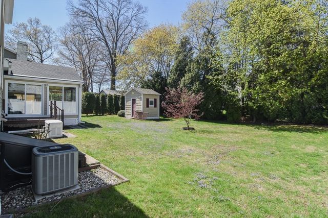 115 Staples Street, Lowell, MA 01851