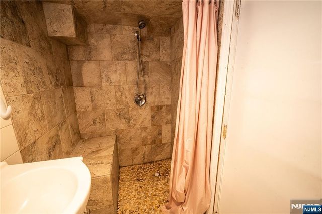 289 Rose Street, Newark, NJ 07108