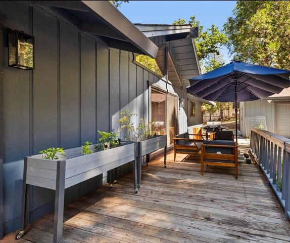 19271 Pine Mountain Drive, Groveland, CA 95321