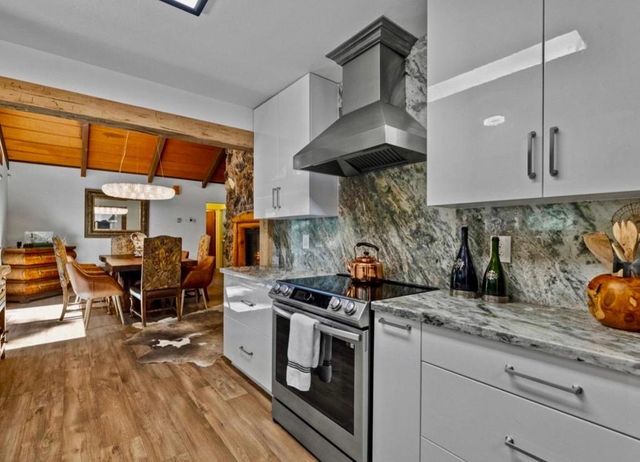 19271 Pine Mountain Drive, Groveland, CA 95321