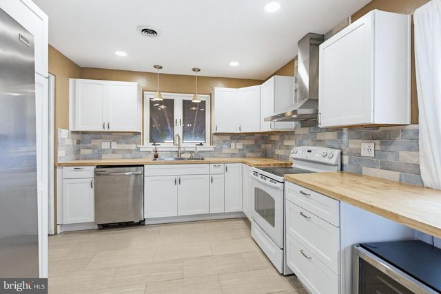 817 ADELIA ST, Middletown, PA 17057