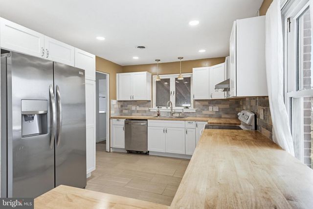 817 ADELIA ST, Middletown, PA 17057