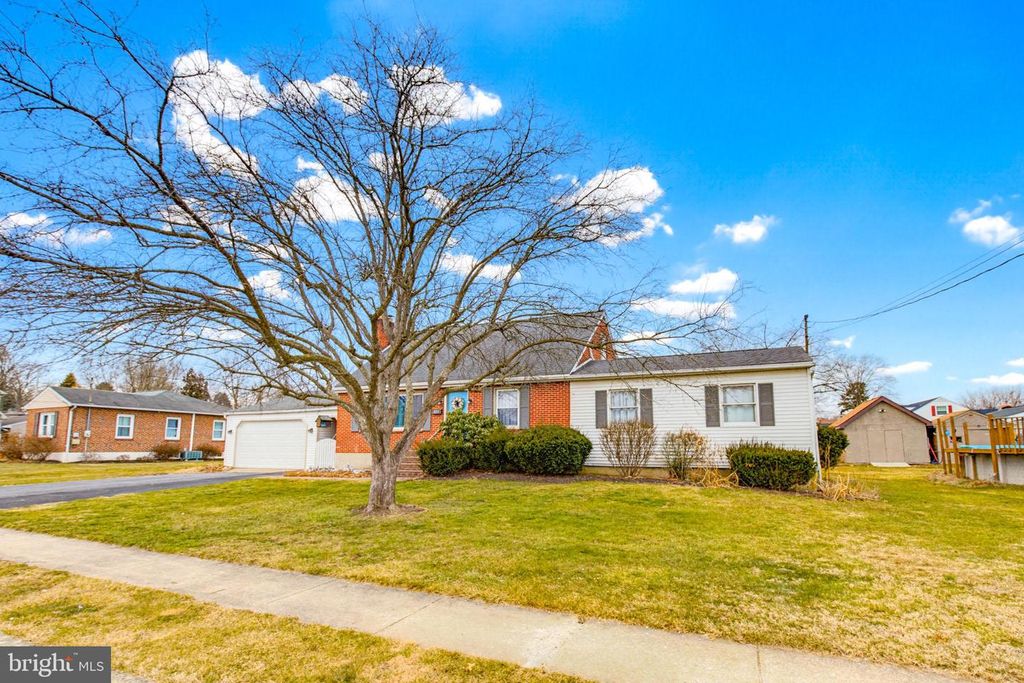 817 ADELIA ST, Middletown, PA 17057