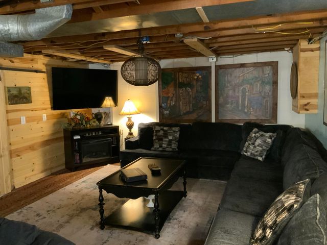 154 Roger Lane, Florence, KY 41042