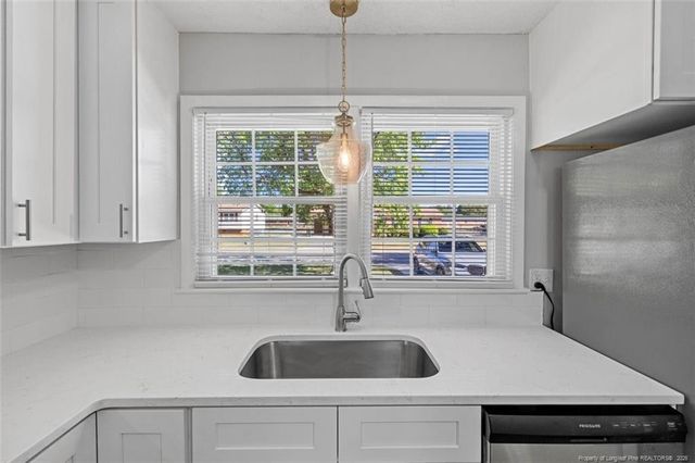 1433 Larkhall Drive, Fayetteville, NC 28304