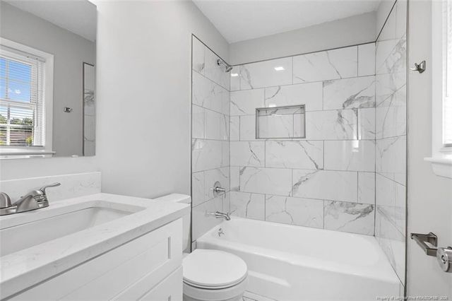 1433 Larkhall Drive, Fayetteville, NC 28304