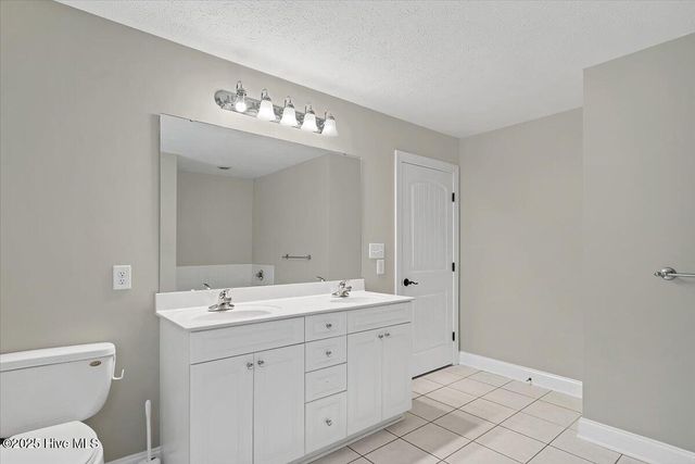 230 Oakwood Drive, Vass, NC 28394