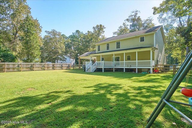 230 Oakwood Drive, Vass, NC 28394