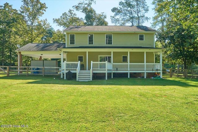 230 Oakwood Drive, Vass, NC 28394
