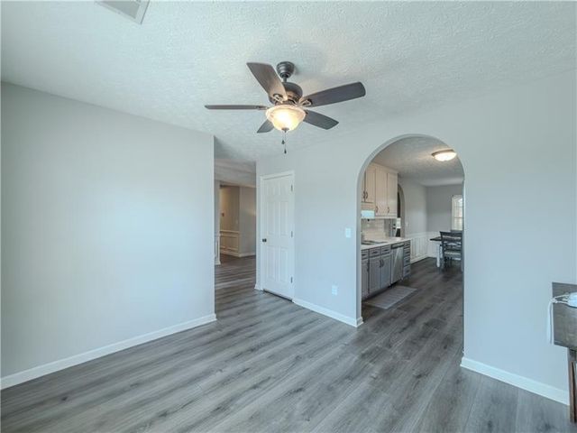 2990 Hampton Valley Drive, Loganville, GA 30052