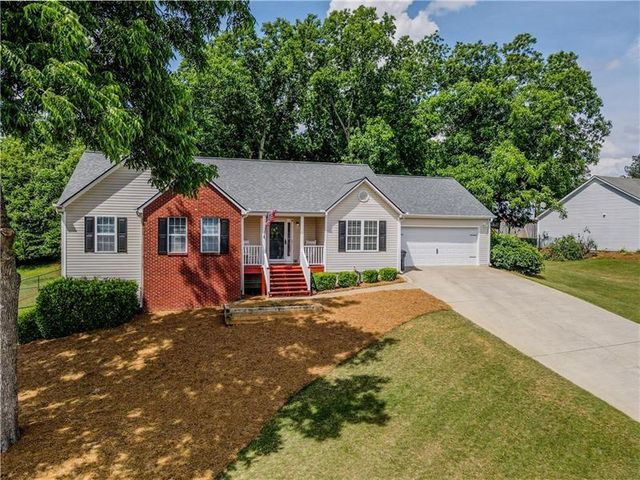2990 Hampton Valley Drive, Loganville, GA 30052