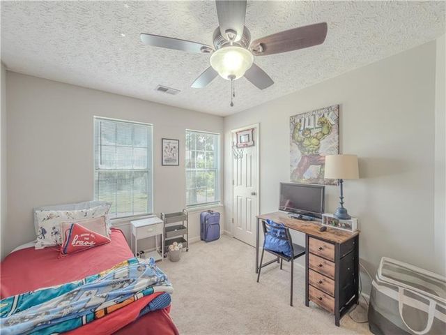 2990 Hampton Valley Drive, Loganville, GA 30052