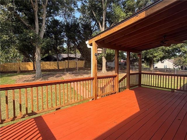 2990 Hampton Valley Drive, Loganville, GA 30052