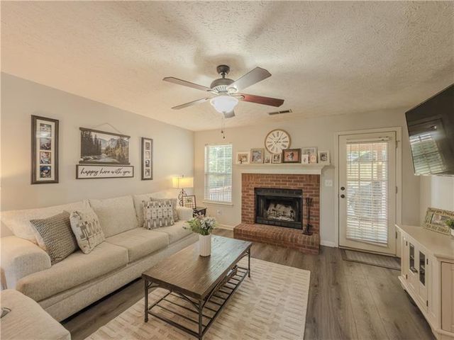 2990 Hampton Valley Drive, Loganville, GA 30052