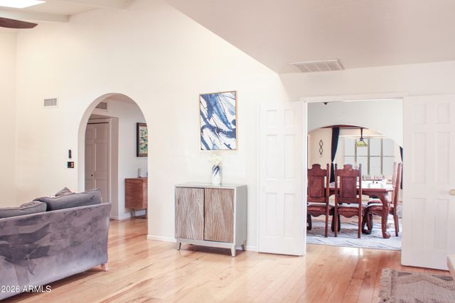 2038 S ASH Circle, Mesa, AZ 85202