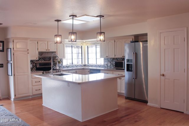 2038 S ASH Circle, Mesa, AZ 85202