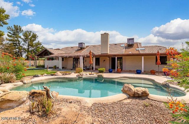 2038 S ASH Circle, Mesa, AZ 85202